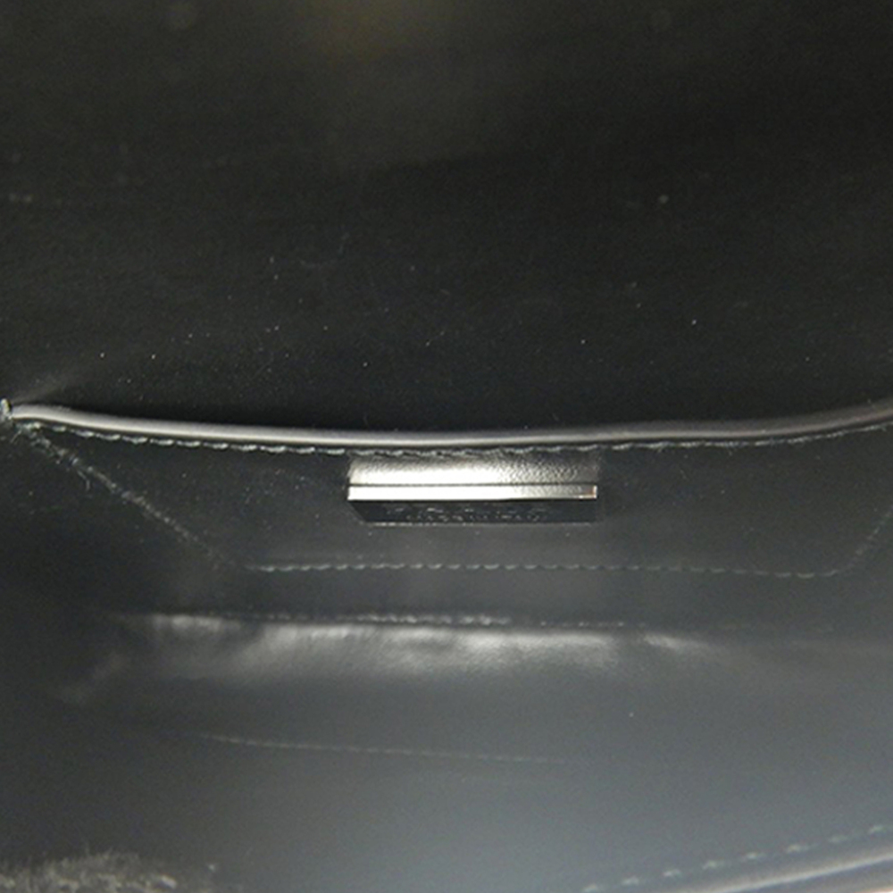 Pre-Loved Prada Saffiano Crossbody - Picture 5 of 12